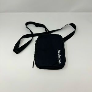 Lululemon Easy Access Crossbody Bag